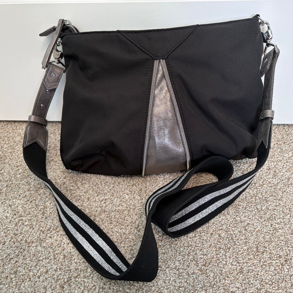EUC Stella & Dot Crossbody Black and Silver Bag
